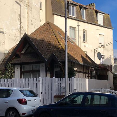 Charmante Maison Coeur De Ville La Gare Des Vacances Довиль Экстерьер фото